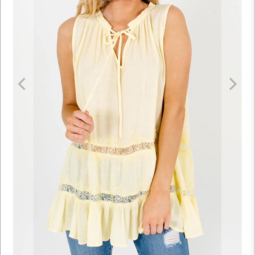 NWOT Bella Ella Boutique yellow blouse